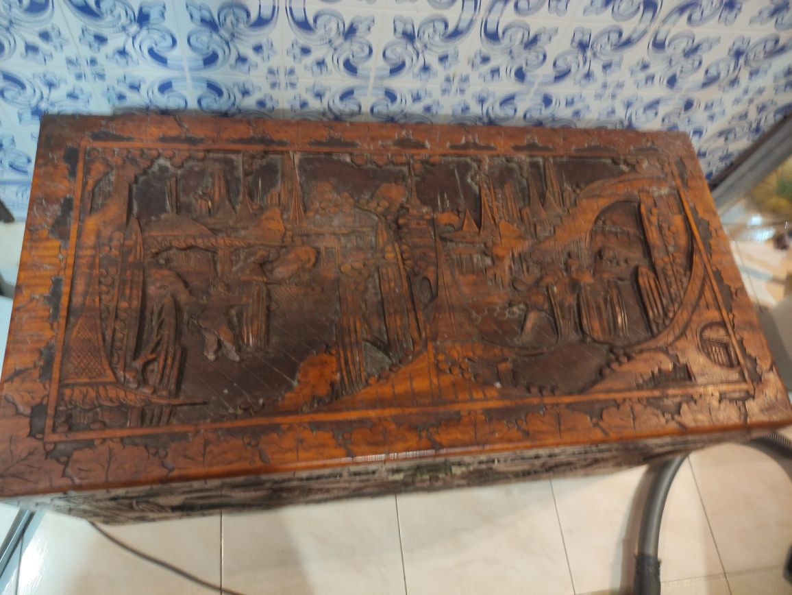 Arca de madeira vintage