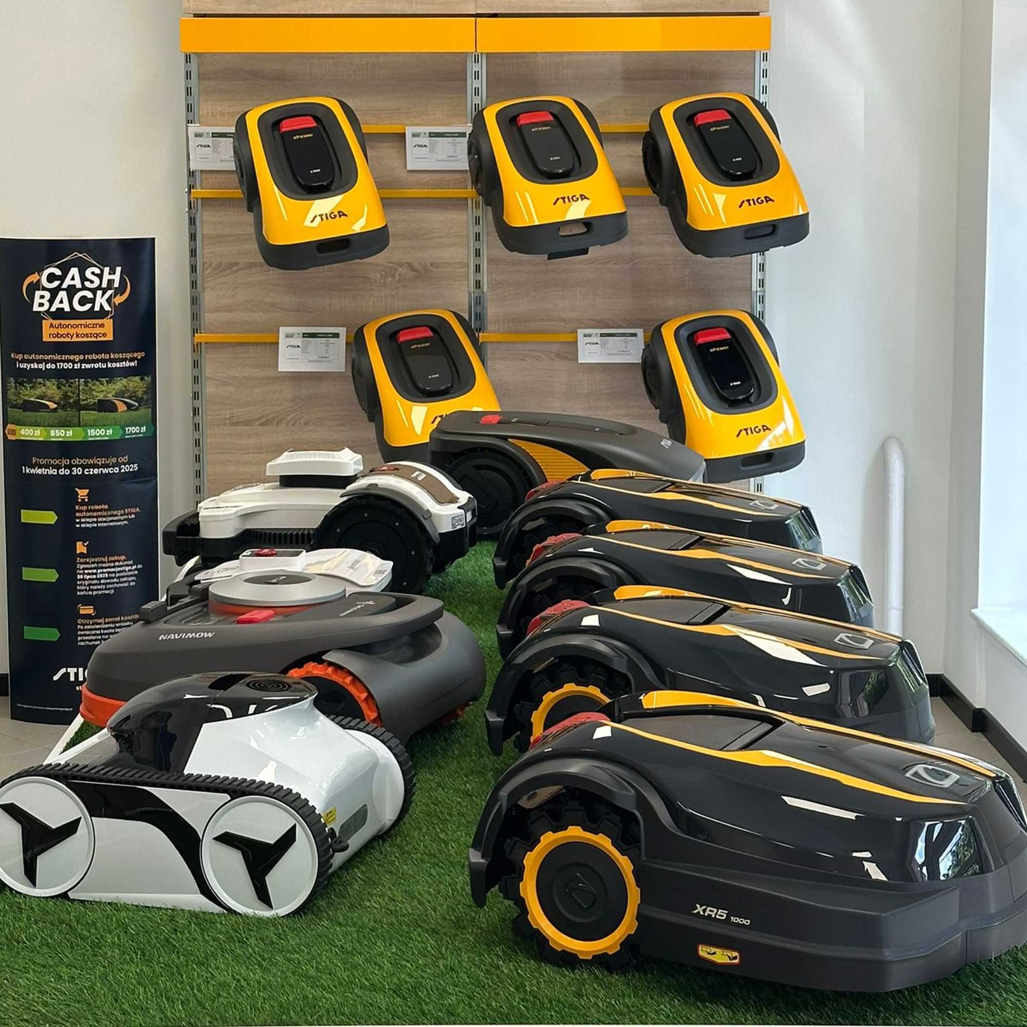 Robot koszący Cub Cadet XR5 3000 - Kosiarka automatyczna, 3000 m2