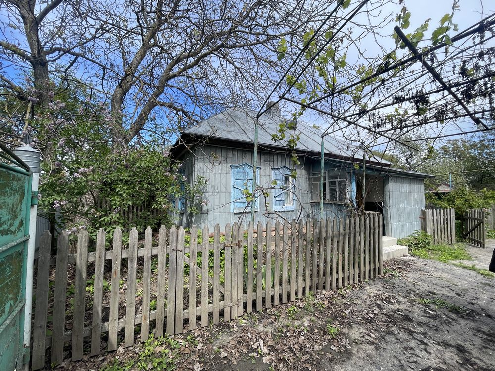 Будинок в центрі Куземина