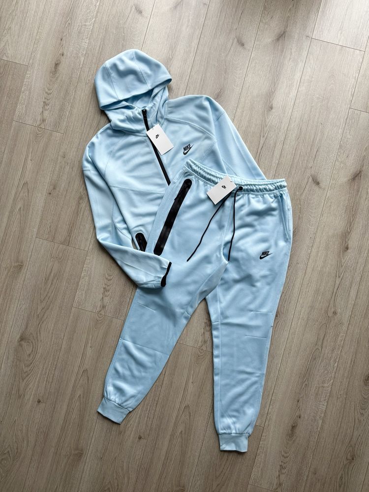 Костюм Nike Tech Fleece
