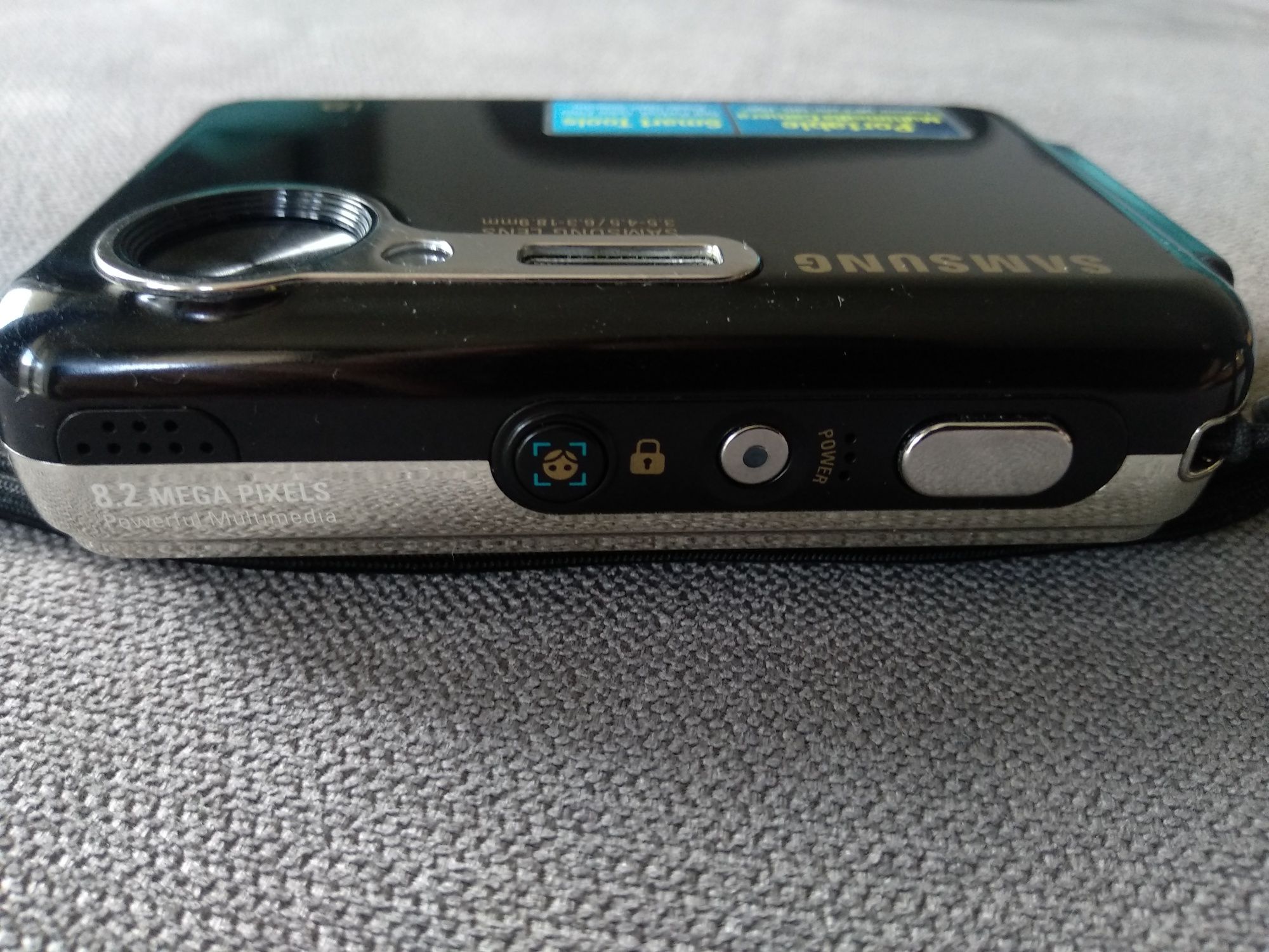 Aparat kompaktowy Samsung i8