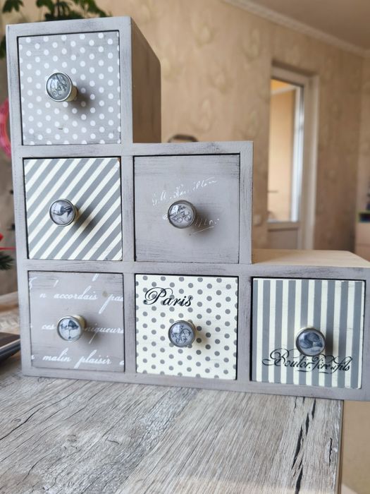 Скринька-комодік