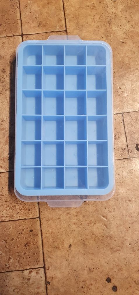 Forma do lodu kwadratowa kostka 24 wnęki