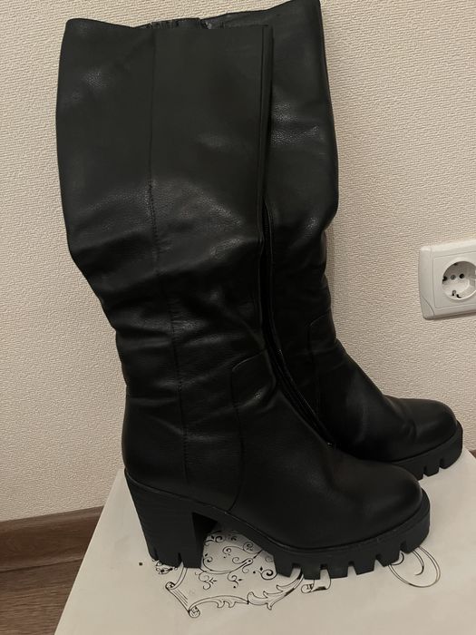 Жіночі зимові сапоги Vitto Rossi, 39р,стан нових, натур шкіра, цегейка