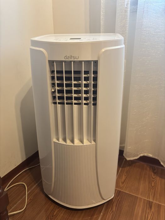 Ar Condicionado Portátil Daitsu 12.000 BTU – Como Novo! | 250€