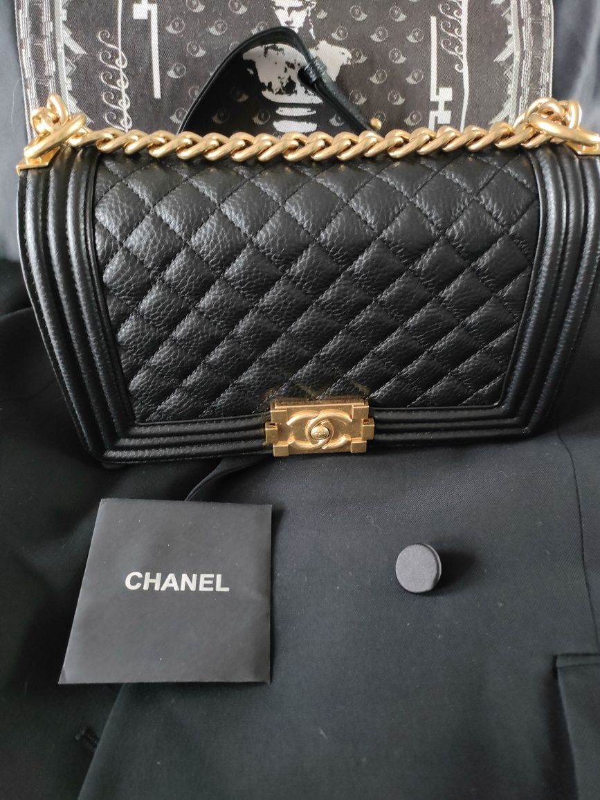 Torebka Chanel Boy caviar Black Top