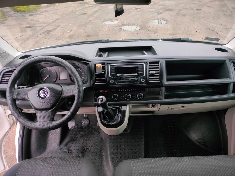 Volkswagen Caravella z 2016r. 2.0TDI 102KM KLIMA!!! 9-osobowy