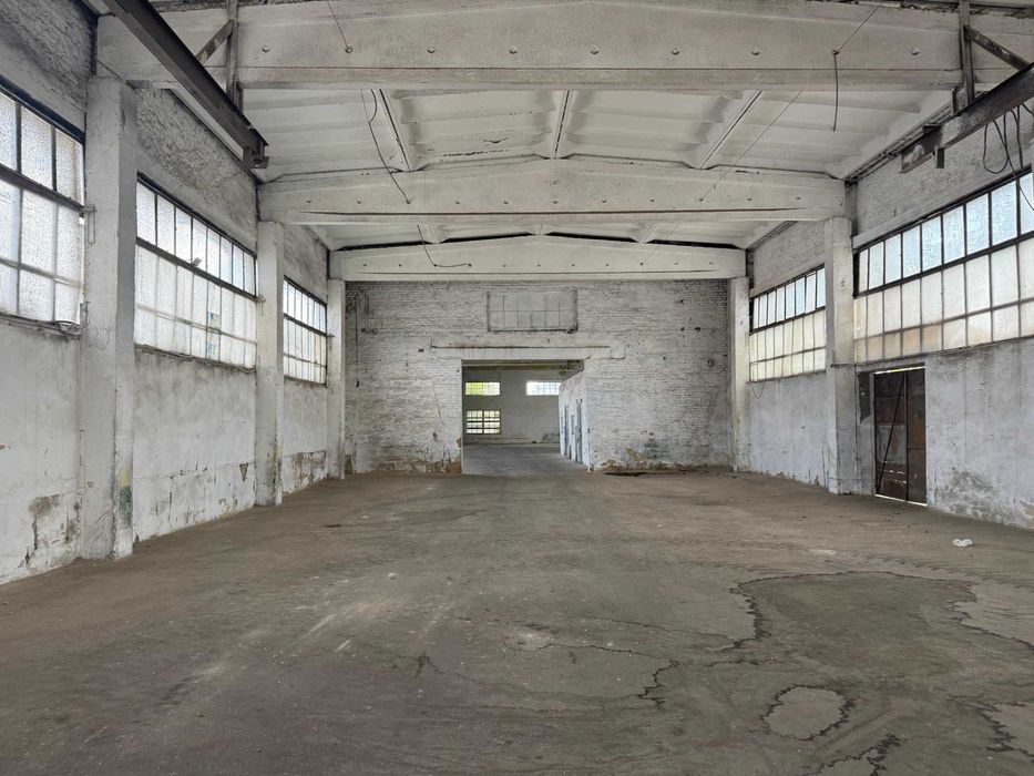 Продам склад 960 м² з кран-балкою 5 т та 90 кВт | Вороновиця