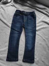 Spodnie dżinsowe rurki  92