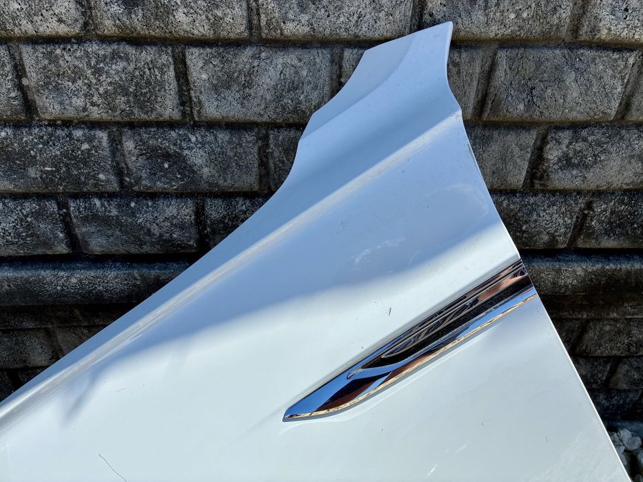 Blotnik przedni lewy LC9A VW Touareg 3 III 760 18- oryginal