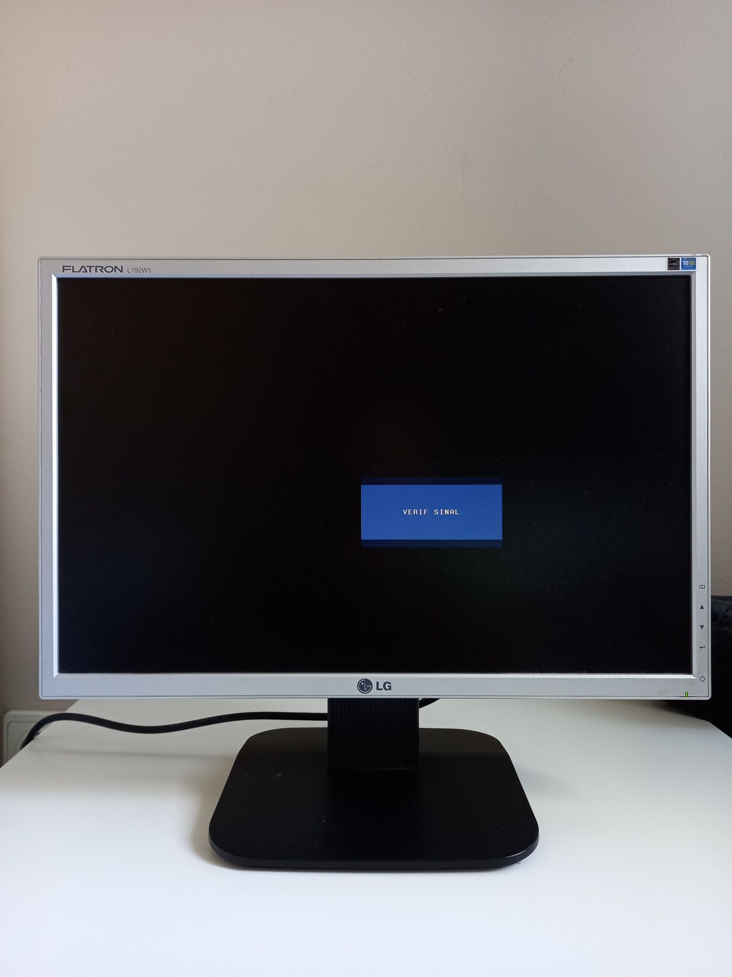 Monitor LG Flatron L192WS