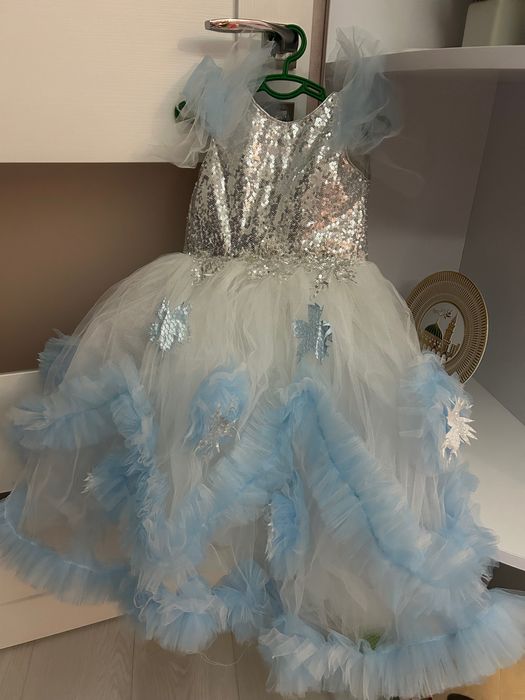 Новогоднее платье на девочку