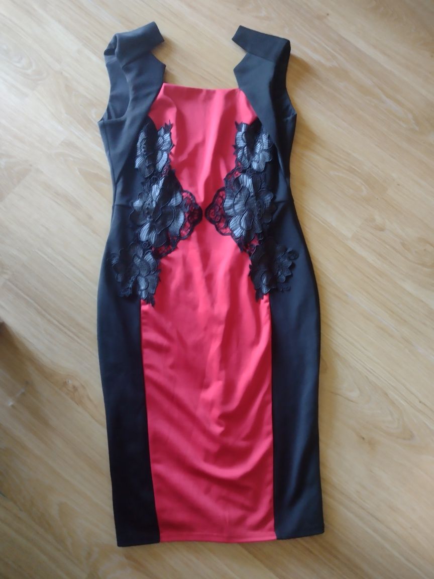 Elegancka sukienka wieczorowa S/M długa z rozcięciem czerwono czarna