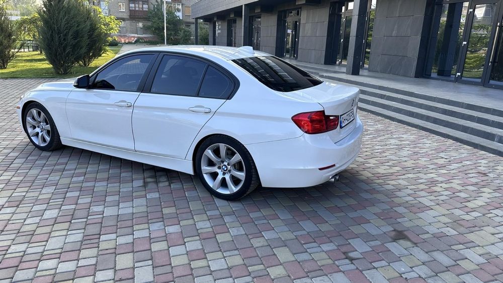 Продам BMW F30 328i