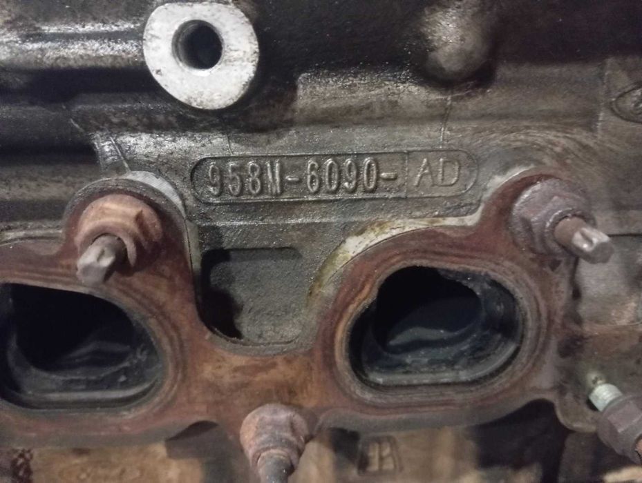 Головка блоку цилидров , ГБЦ FORD ESCORd zetec 1.6 16V 958M-6090-AD