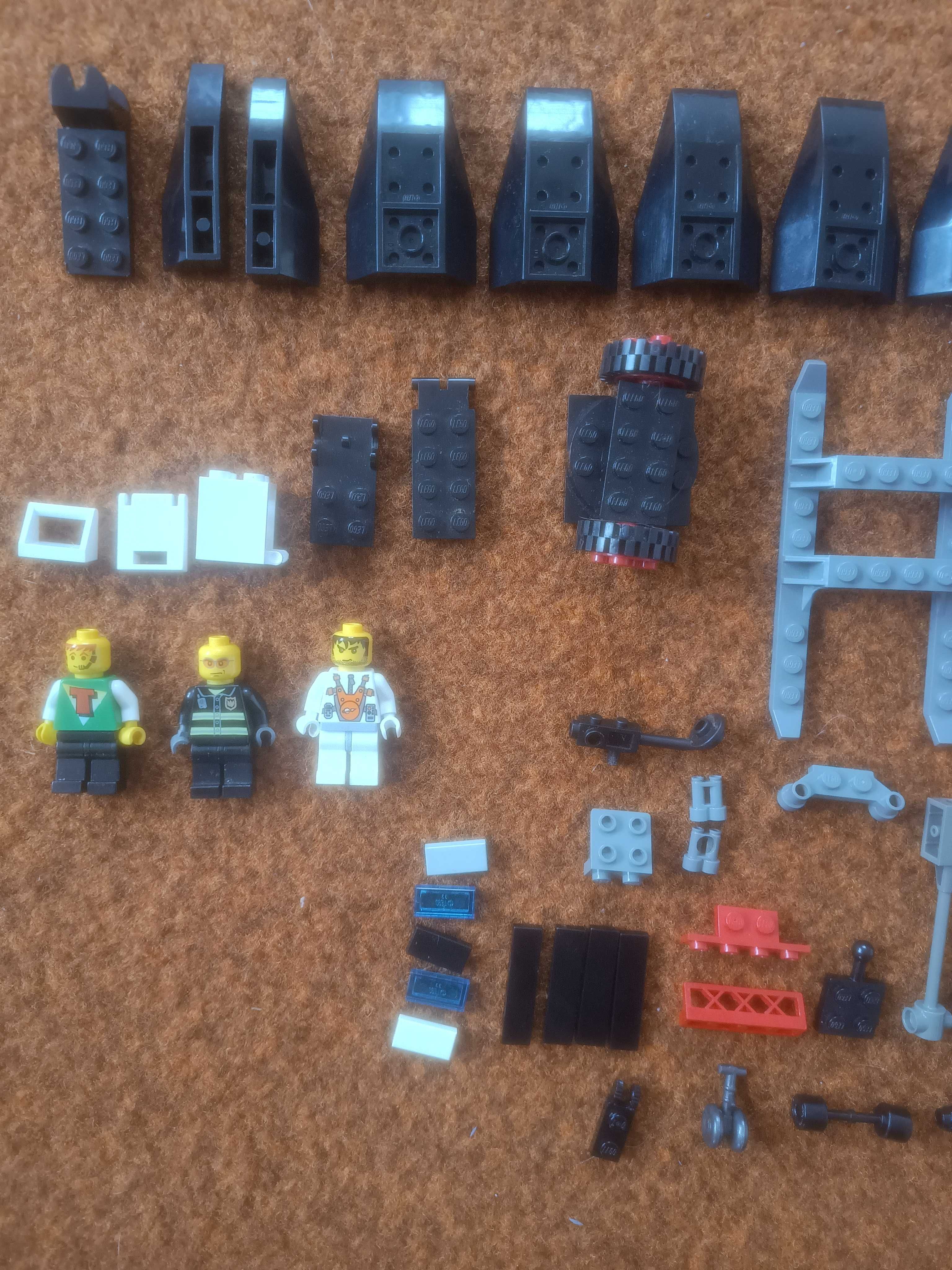 Elementy klocków LEGO