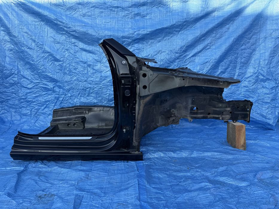 ĆWIARTKA przednia prawa podłużnica próg AUDI A3 S3 8Y SEDAN OEM LY9B