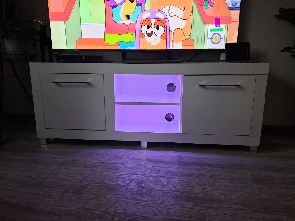 Szafka rtv Led podświetlena
