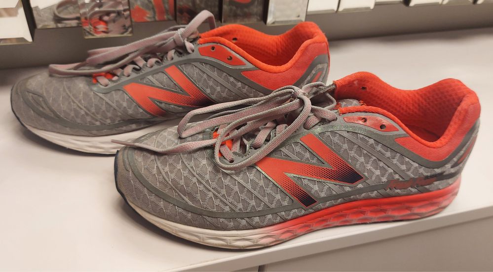 Buty do biegania New Balance Fresh Foam W980SP2 roz.41