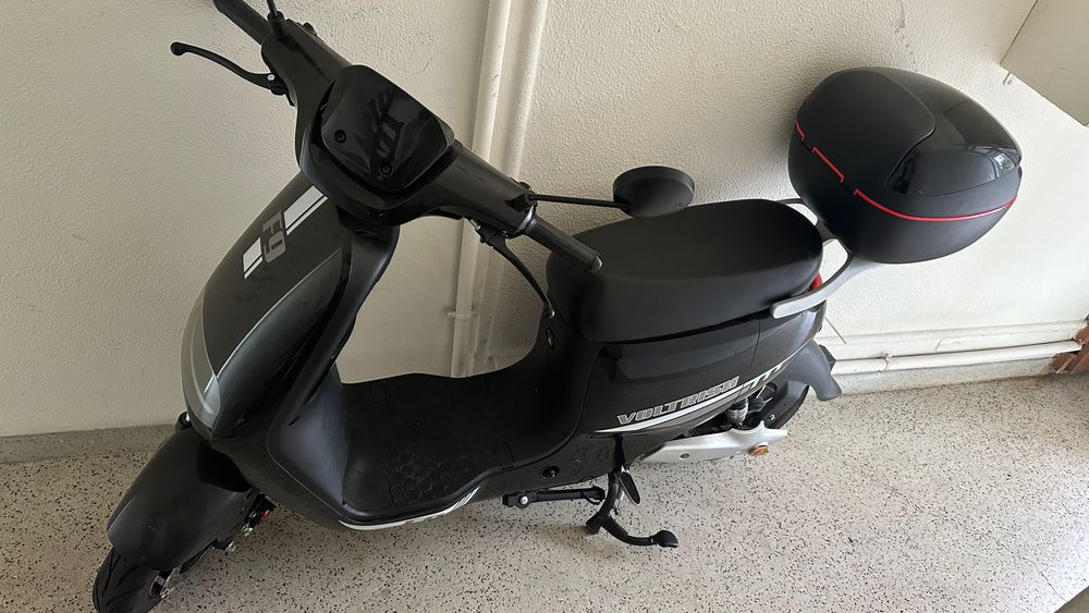 Scooter elétrica Voltrish F9 – bateria de lítio – impecável!