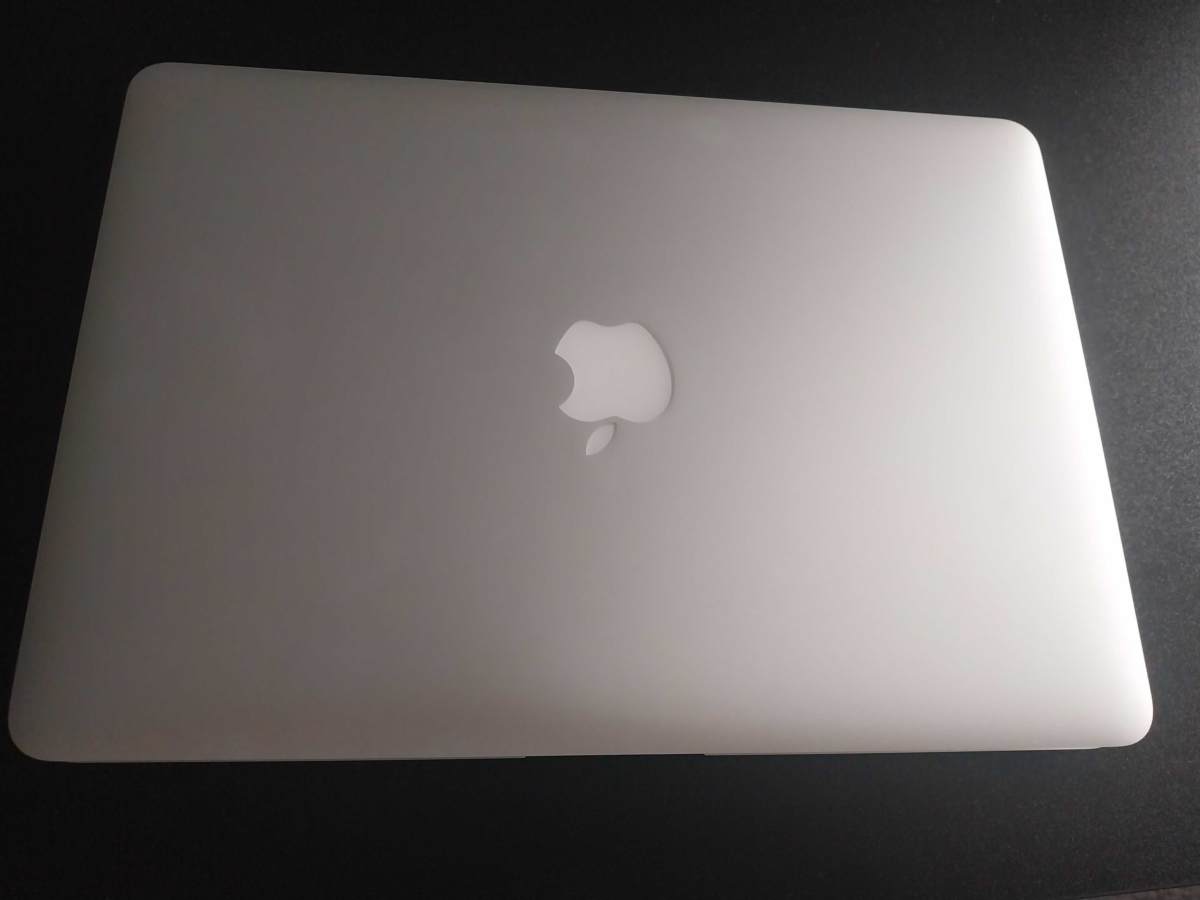 APPLE MACBOOK AIR 13. Stan idealny, nie używany