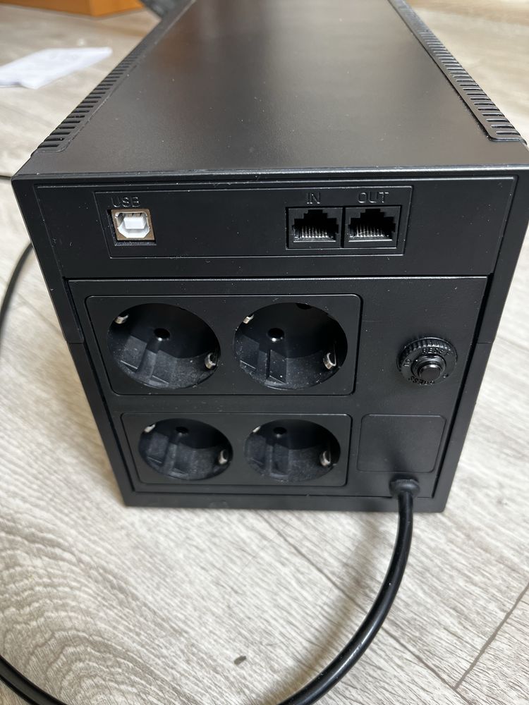 ДБЖ Powercom RPT-2000AP