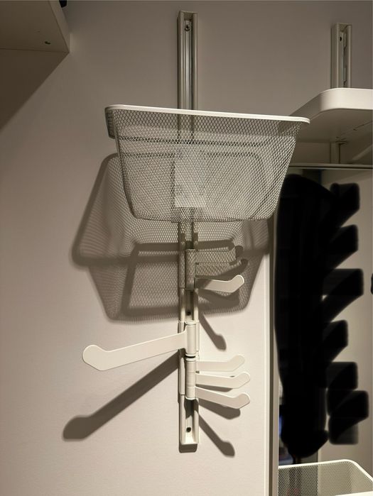 IKEA ALGOT system przechowywania: 2 szyny,kosze,lustro,półka,haczyki