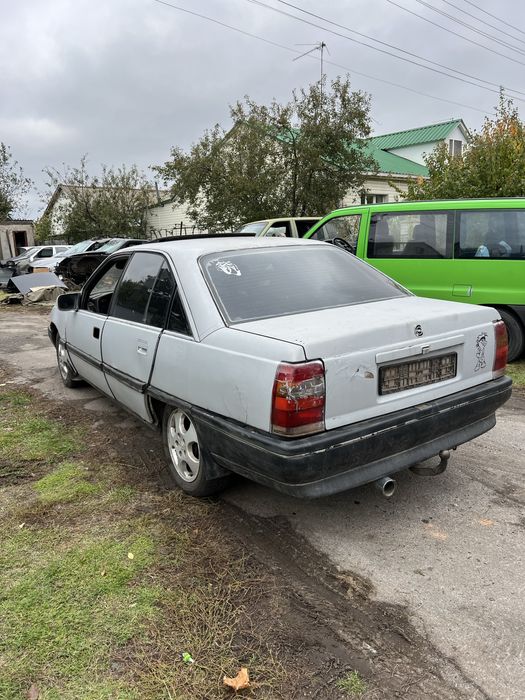 Разборка Опель Омега А 2.0 Бензин 1986-1993 г