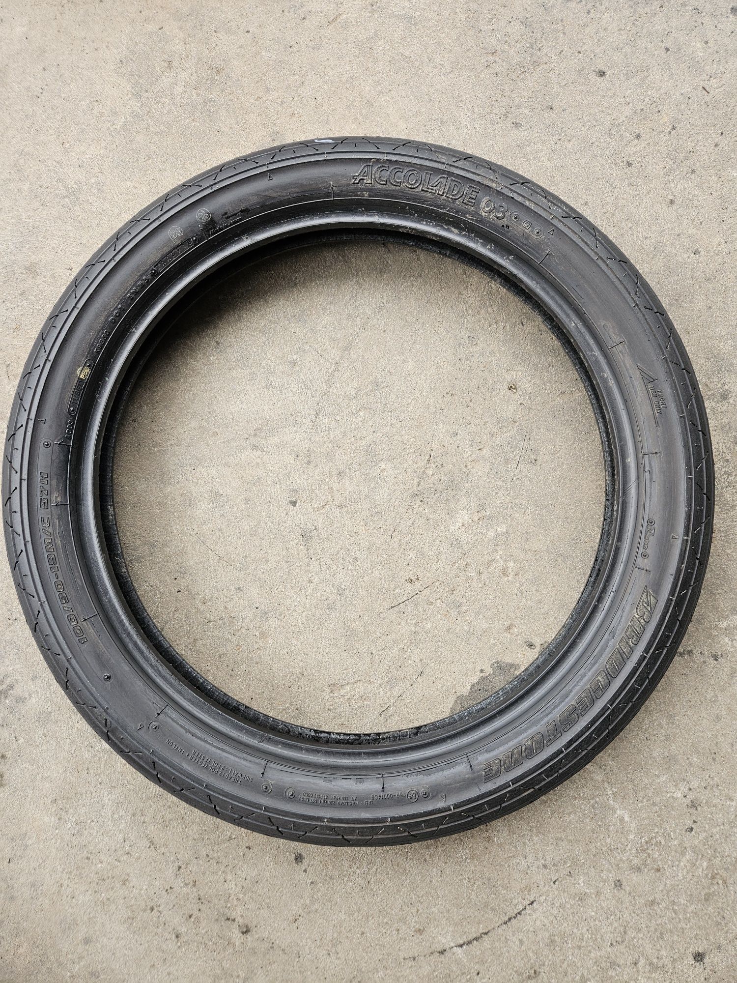 Bridgestone Accolade 100/80R19 Dot 3918 Nr 1281