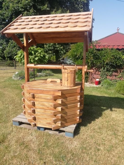 Studnia ogrodowa obudowa kręgu