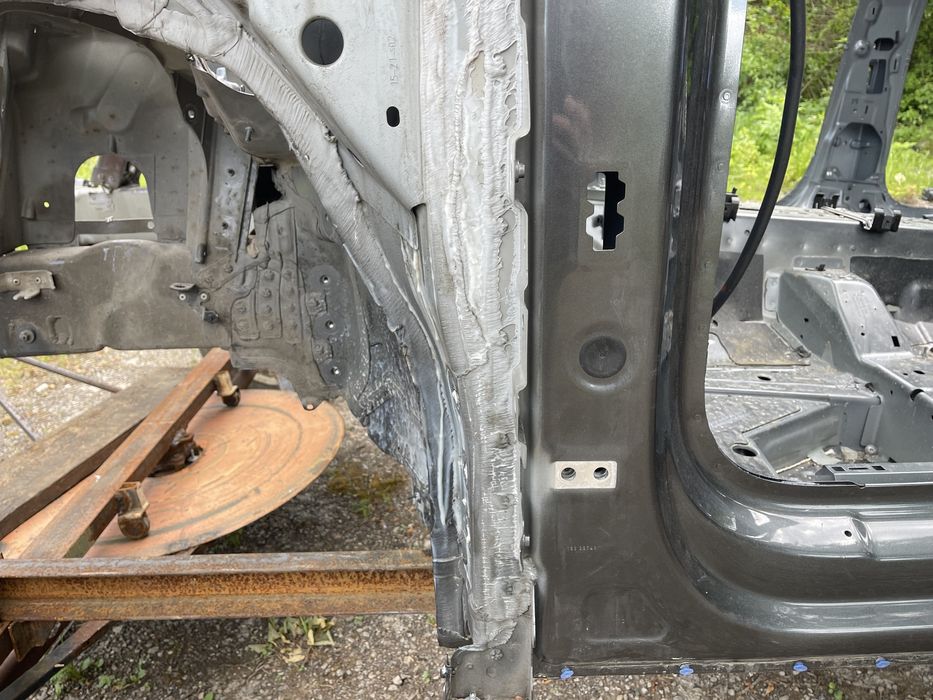 Чверть передня ліва AUDI Q8 4M 2018-2022