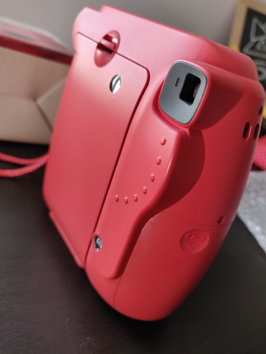 Instax mini 8 instant camera (Raspberry)