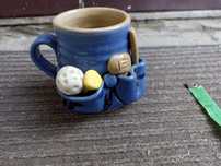 Ceramiczny kubek golfisty gracza w golfa