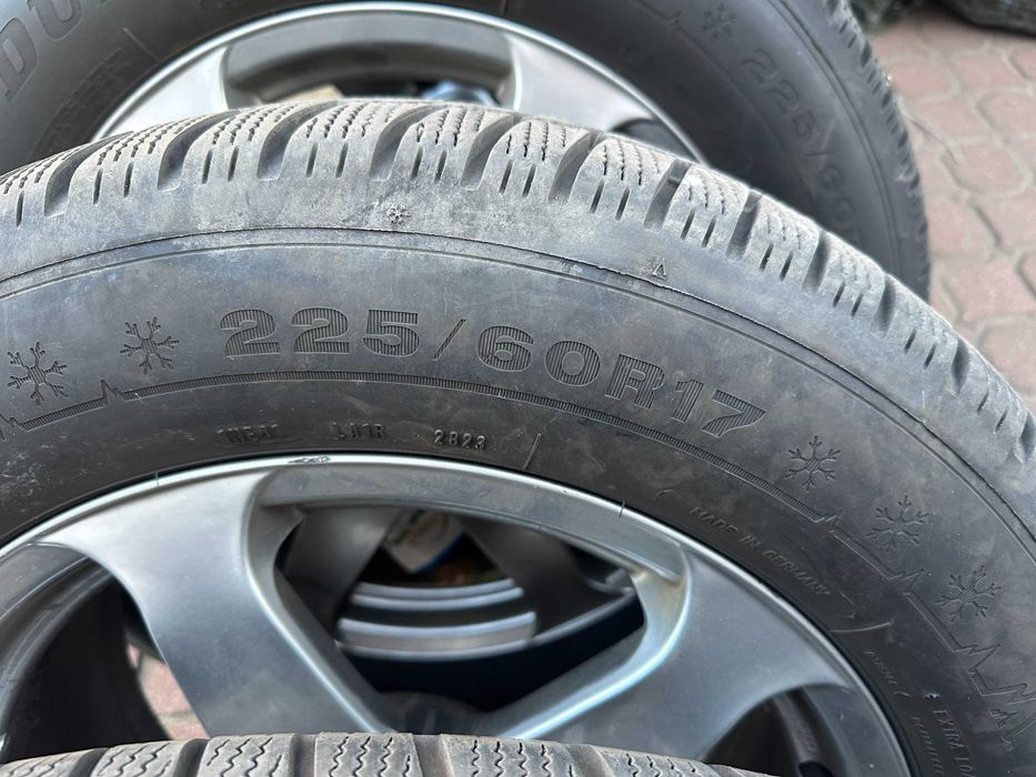 Felgi AEZ 17" 5x114,3 7J + opony zimowe Dunlop 225/60 R17 2023R