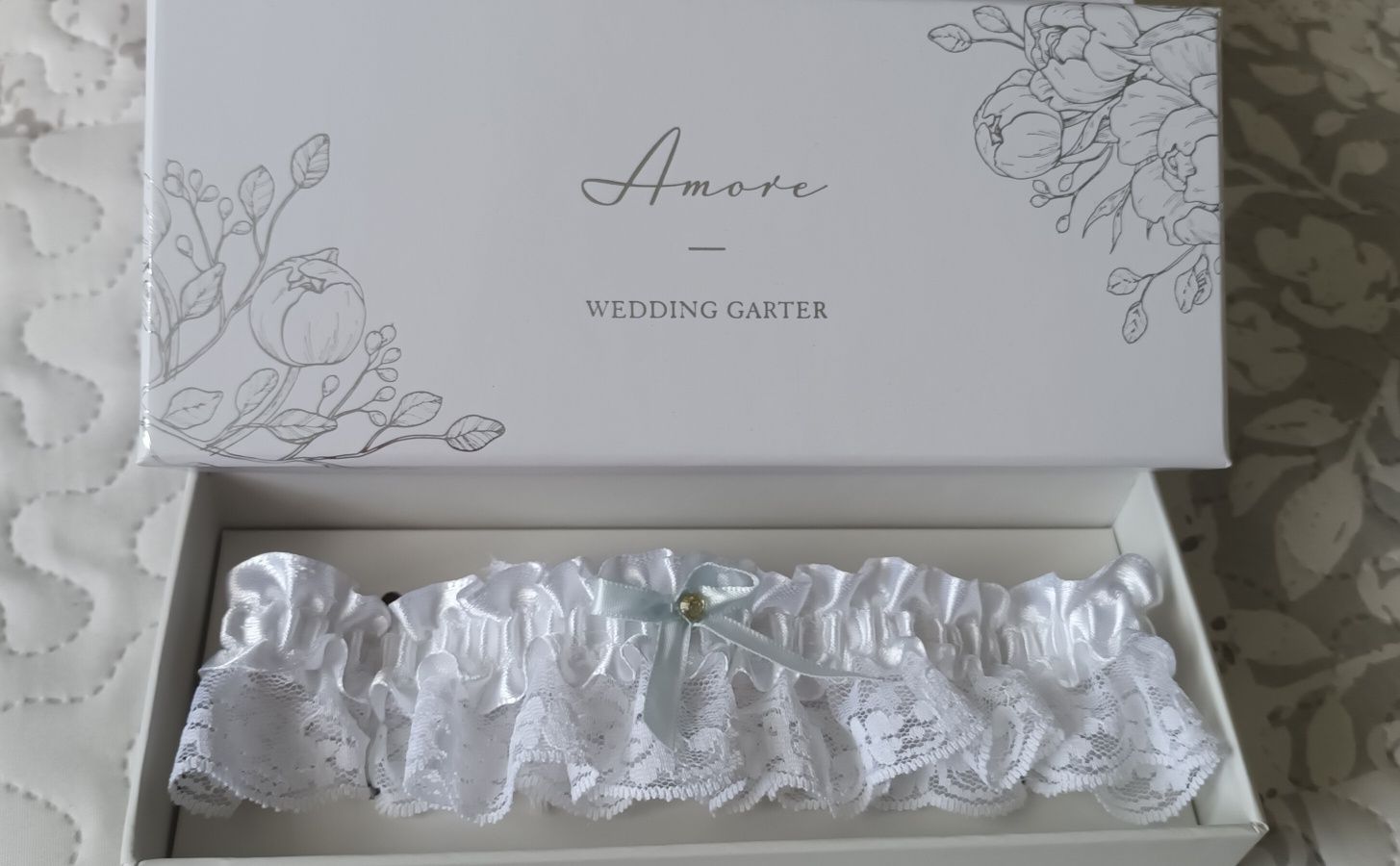 Amore Wedding Garter podwiązka ślubna w ozdobnym pudełku