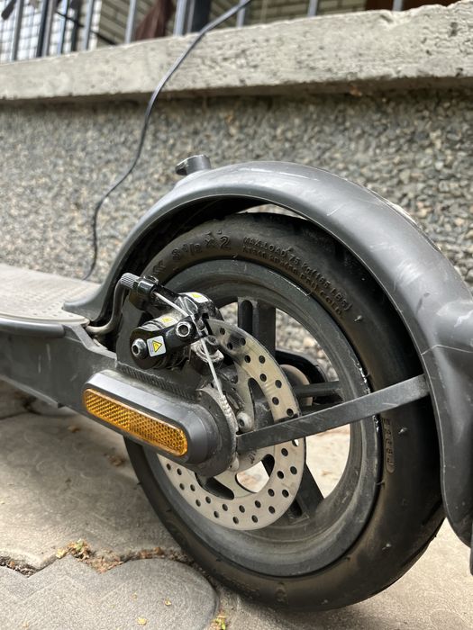 Электросамокат Xiaomi Mi Electric scooter 1s Black