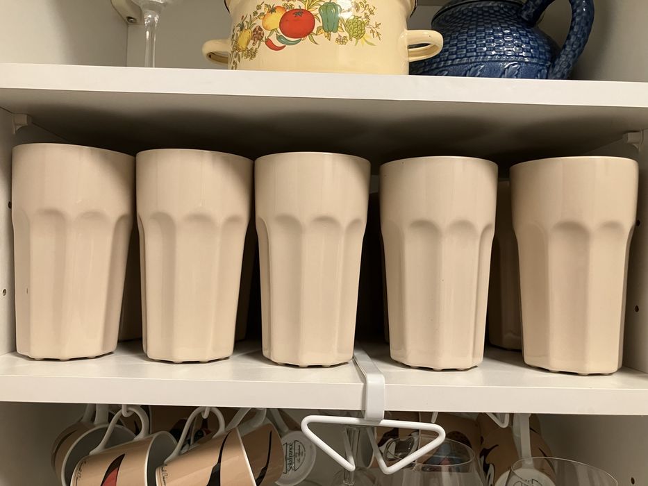 Copos IKEA Pokal Ceramic Beige e Branco
