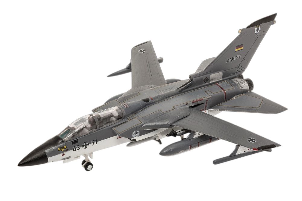 SAMOLOT model 1/144 Revell 03783 PANAVIA TORNADO IDS/GR.1