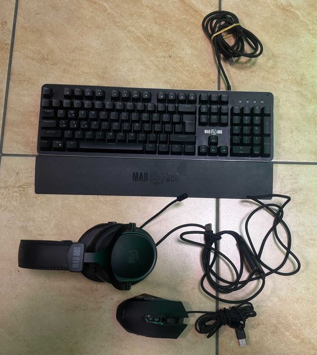 Zestaw Gamingowy Myszka Klawiatura słuchawki Mad Dog