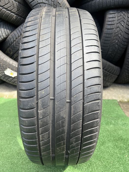 *Opona pojedynka Michelin 225/45/18