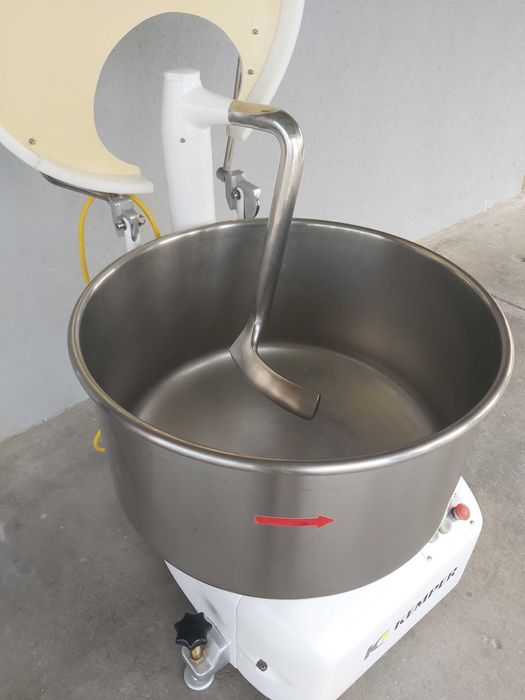 Mieszałka hokejowa KEMPER 120 litrów,po remoncie ,do piekarni
