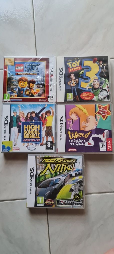 Nintendo 2DS azul