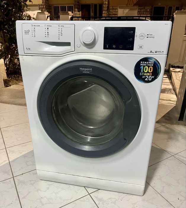 Maquina de lavar roupa Hotpoint Ariston RSG825j 8KG