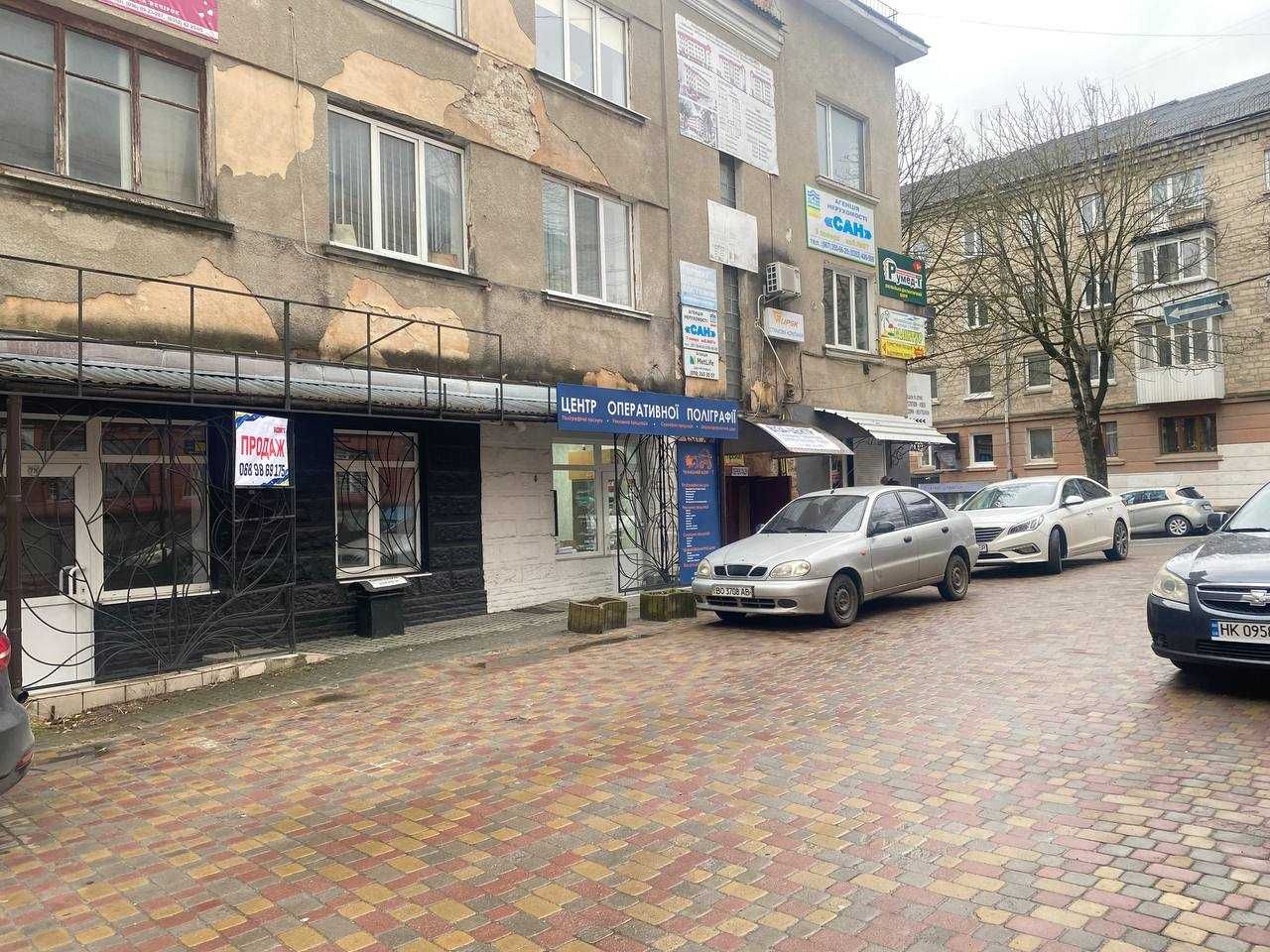 Оренда офісу на першщому поверсі Центр міста