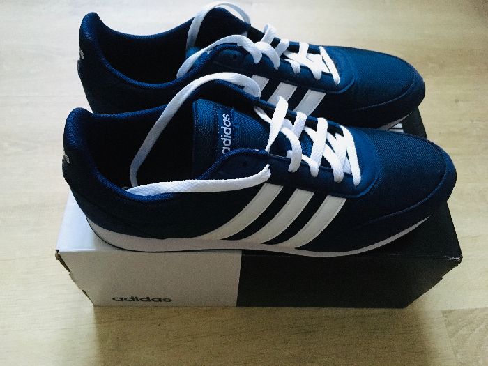 Sapatilhas Adidas VRacer 2.0