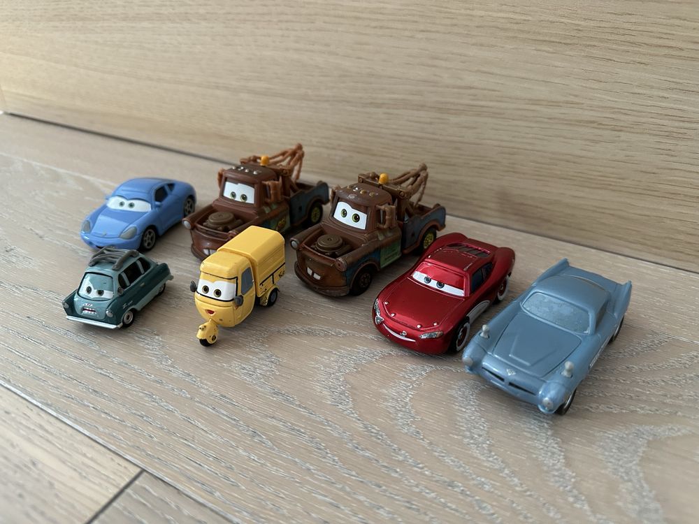 Auta z bajki Cars