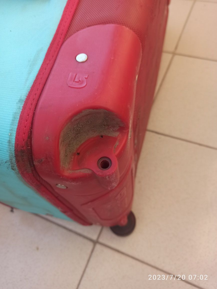 BURTON чемодан, на запчасти или ремонт самовывоз Позняки