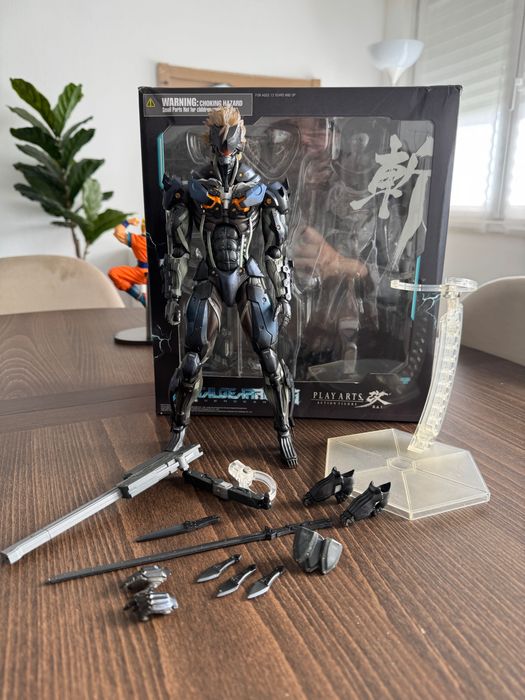 Figuras Metal Gear Solid - Play Arts Kai (Square Enix)