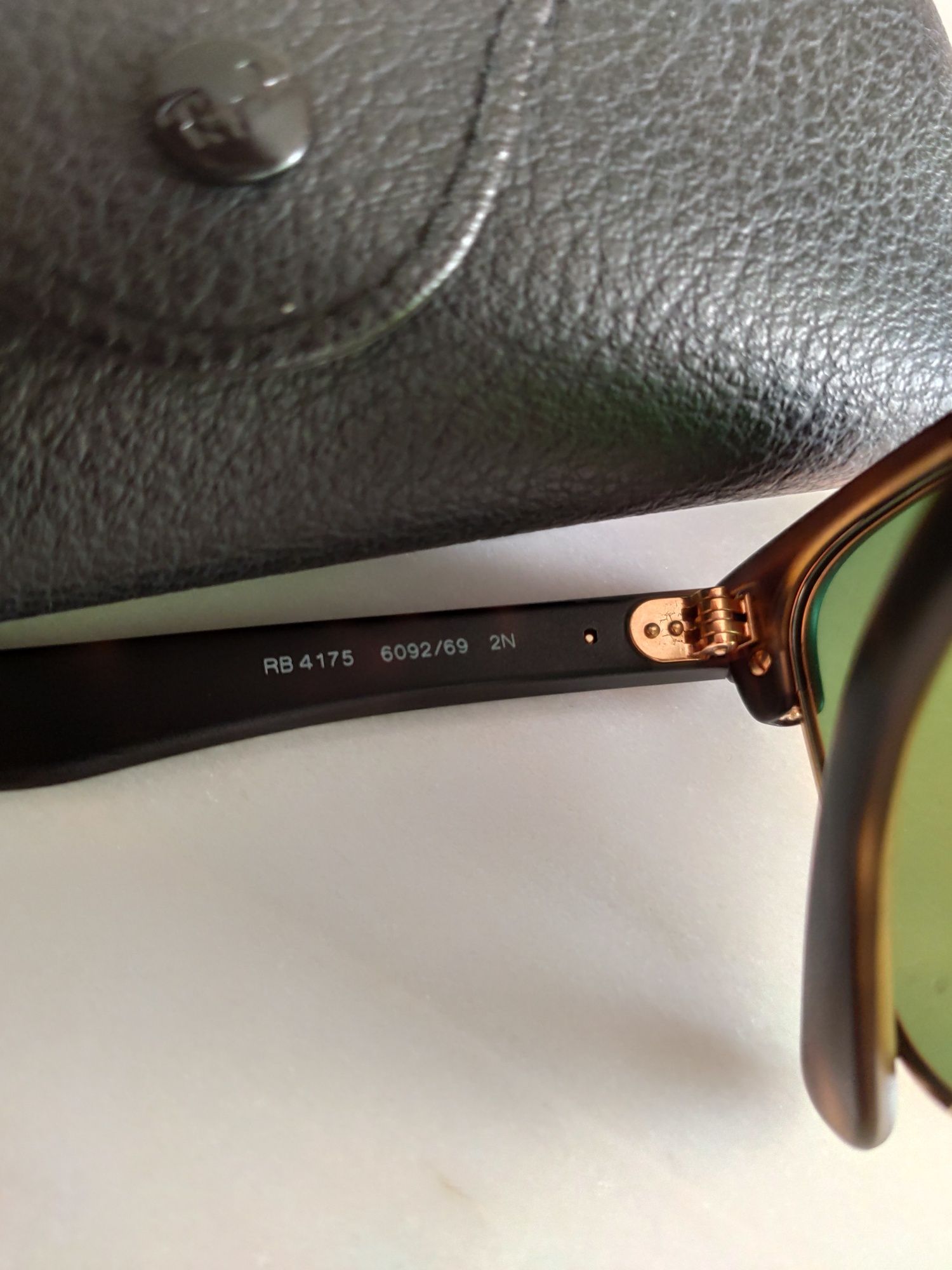 Rayban Clubmaster RB4175