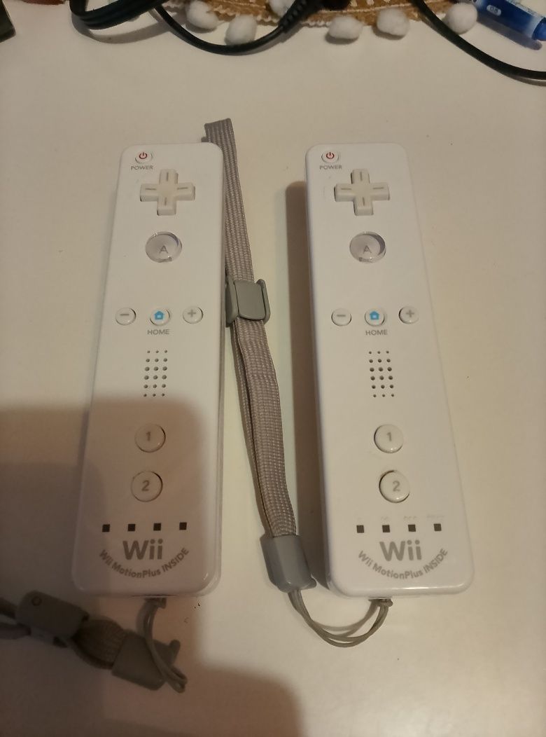 Oryginalny kontroler Nintendo Wii motion plus inside